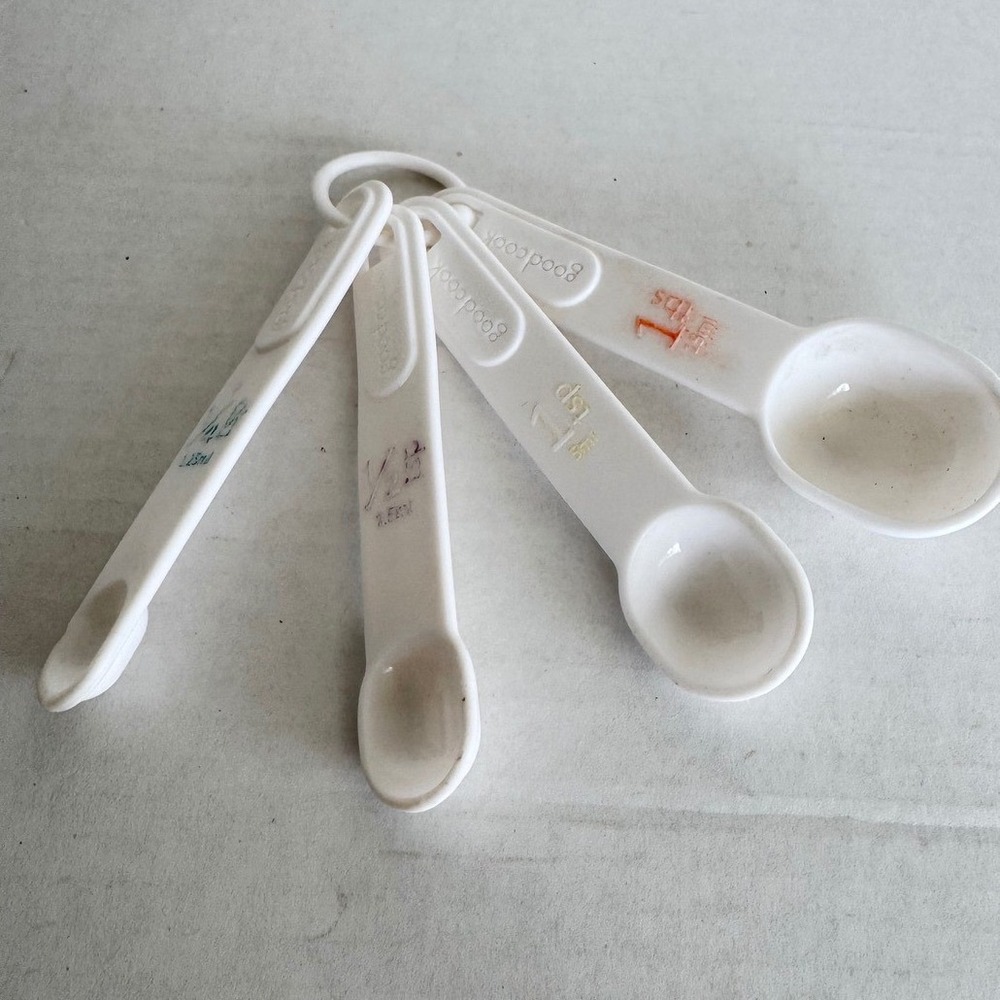 GoodCook‎ White Plastic Measuring Spoons Set of 4 Kitchen Baking Tools